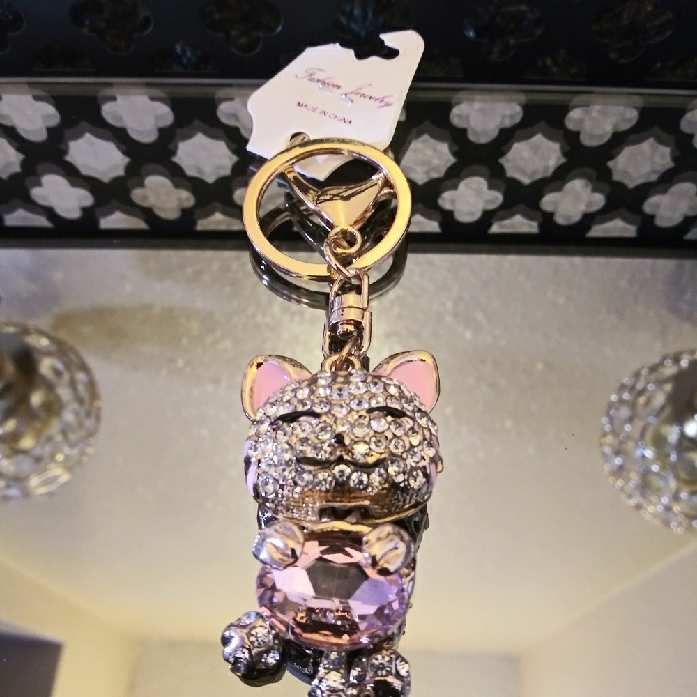 Pink and gold kitty with diamonds key chain